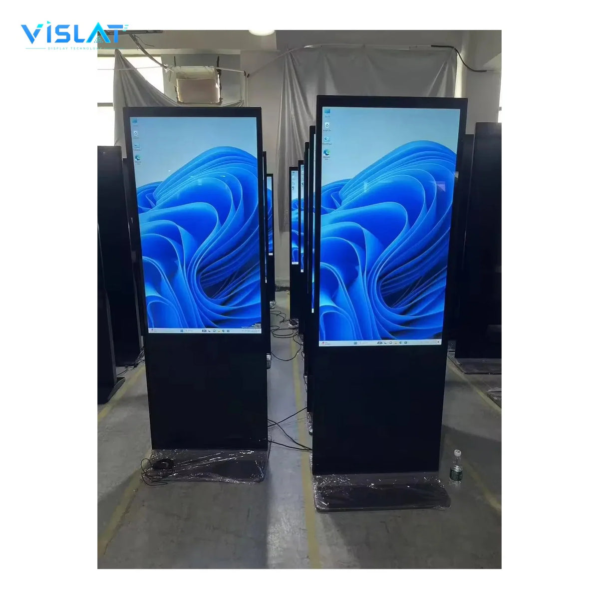 VISLAT 43 inch Android portable digital signage rolling display two rolling kiosks on wheeled bases