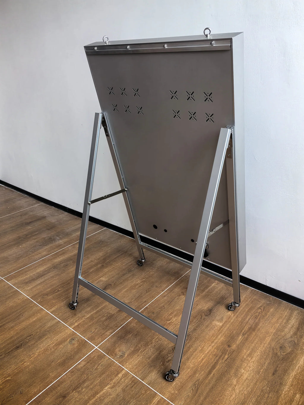 VISLAT P4.81 LED rental panel 500x500mm stage video wall panel cabinet detail in the workshop